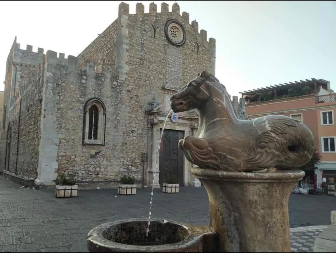 Apartamento Carmen E Fede Giardini-Naxos Exterior foto